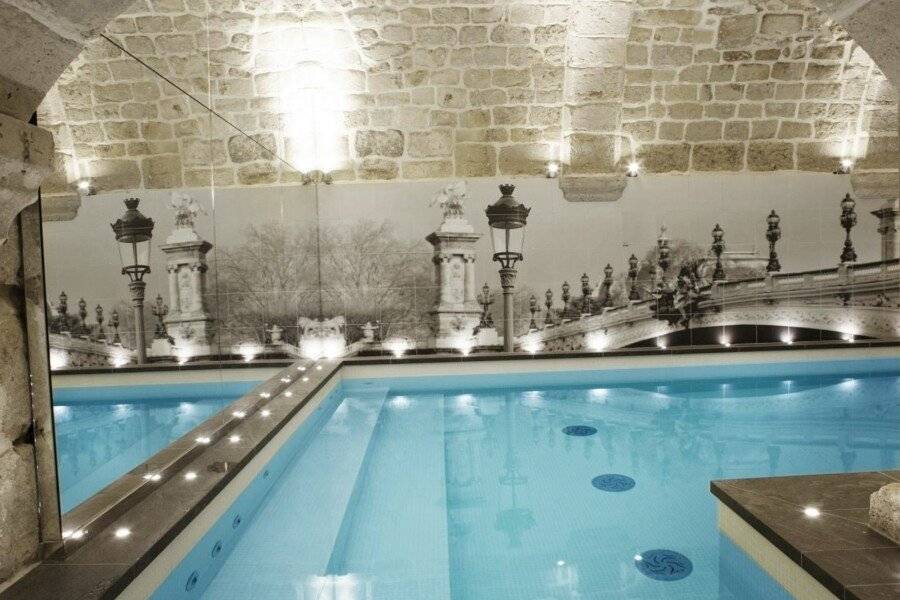 Hotel La Lanterne & Spa indoor pool,spa