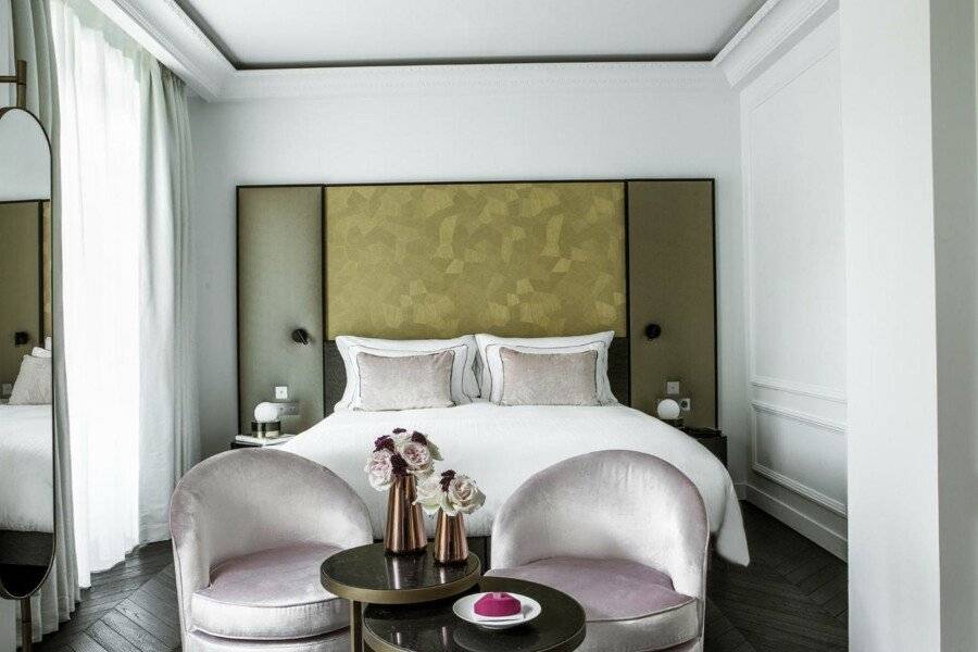 Fauchon l'Hôtel Paris hotel bedroom