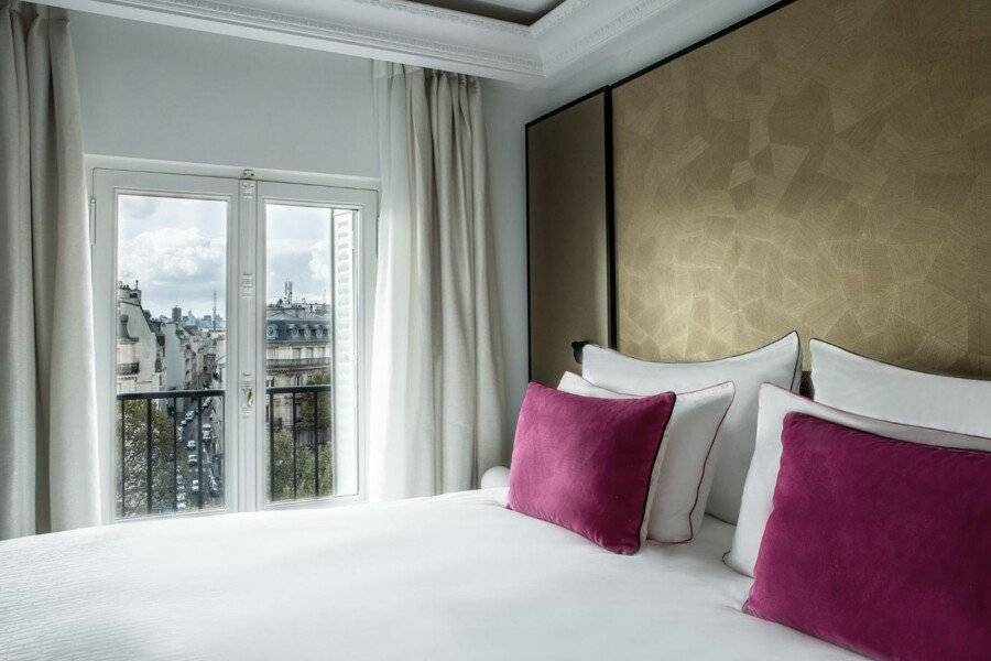 Fauchon l'Hôtel Paris hotel bedroom,ocean view