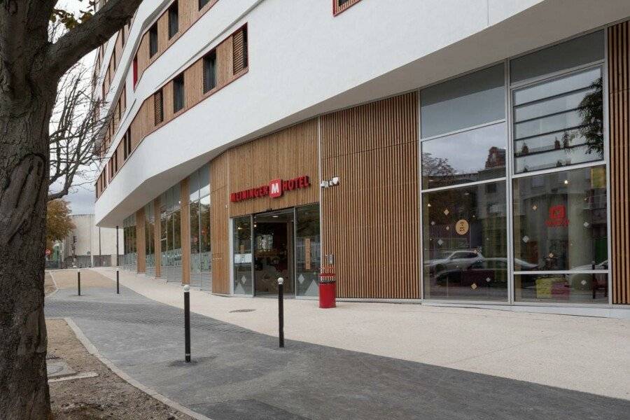 MEININGER Hotel Paris Porte de Vincennes facade