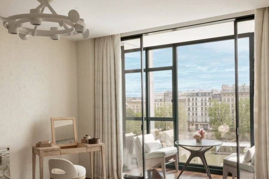 Cheval Blanc Paris & Dior Spa Cheval Blanc Paris hotel bedroom,ocean view