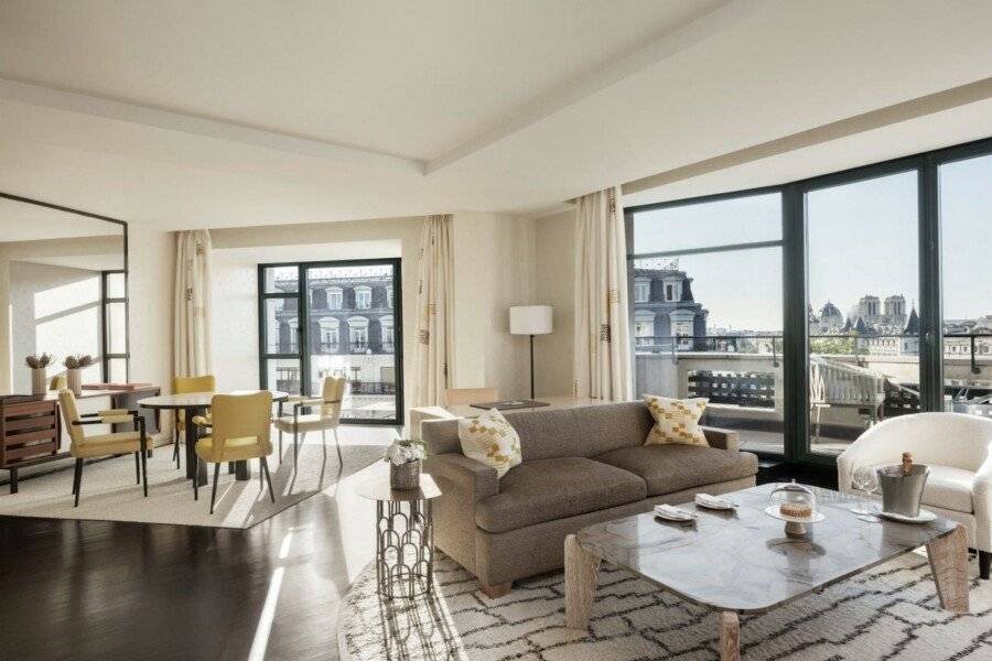 Cheval Blanc Paris & Dior Spa Cheval Blanc Paris hotel bedroom,ocean view
