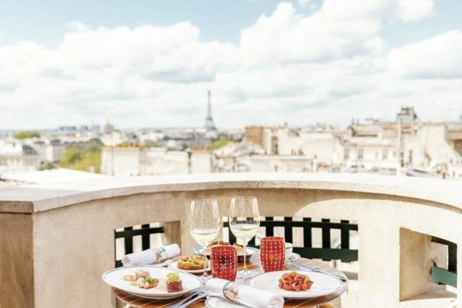 Cheval Blanc Paris & Dior Spa Cheval Blanc Paris balcony,ocean view