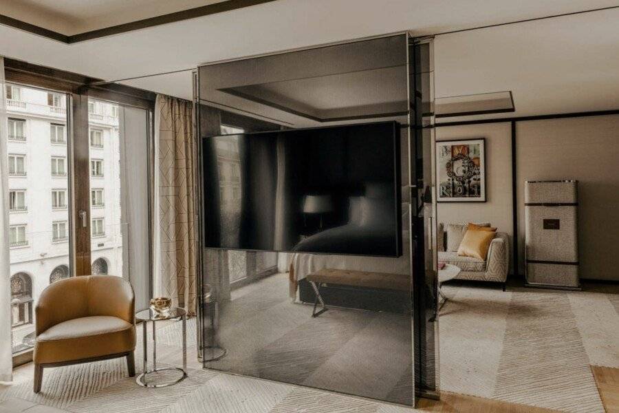 Bulgari Hotel Paris hotel bedroom