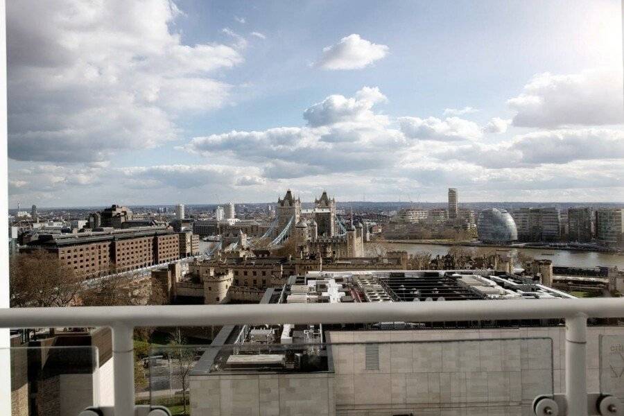 Leonardo Royal Hotel London City - Tower of London ,ocean view