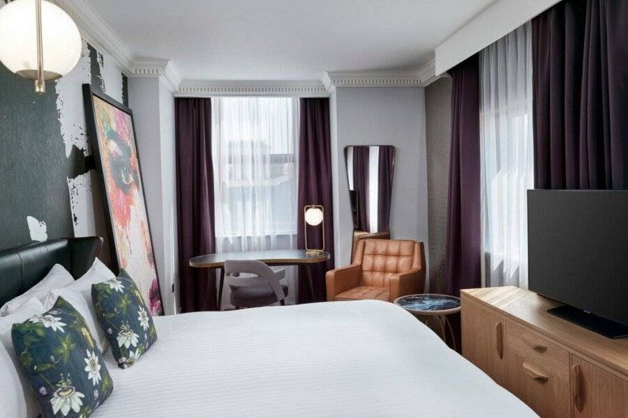 NYX Hotel Holborn by Leonardo Hotels hotel bedroom