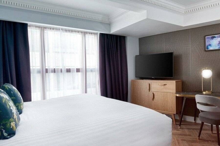 NYX Hotel Holborn by Leonardo Hotels hotel bedroom