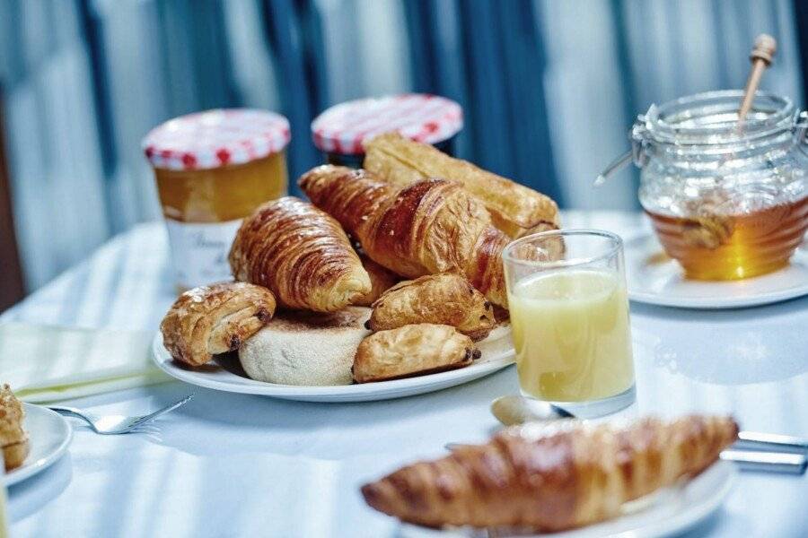 NYX Hotel Holborn by Leonardo Hotels breakfast