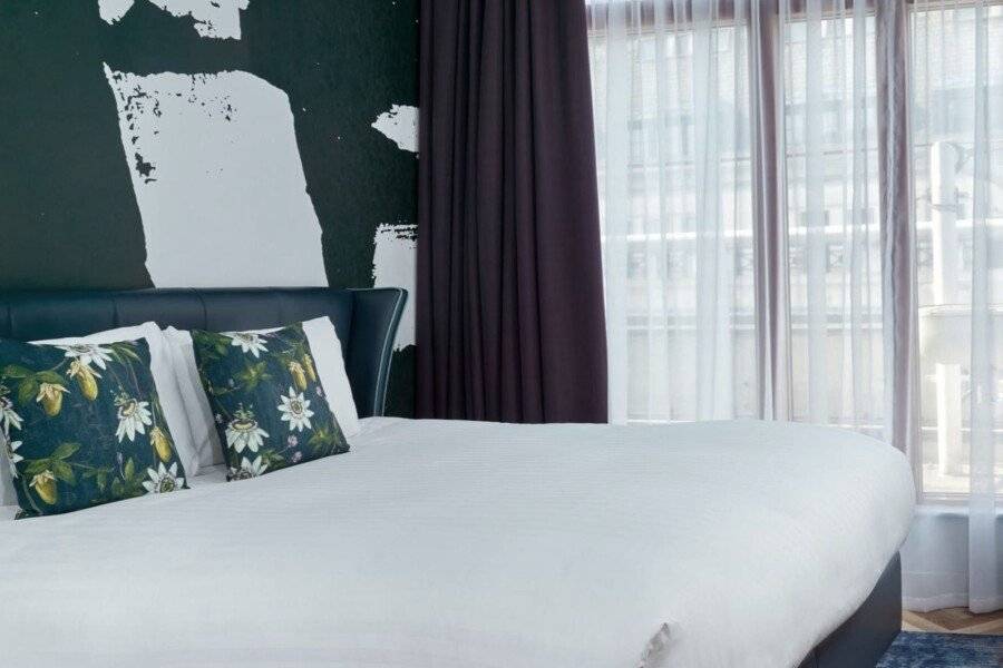 NYX Hotel Holborn by Leonardo Hotels hotel bedroom