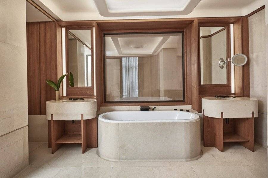 The Berkeley bathtub