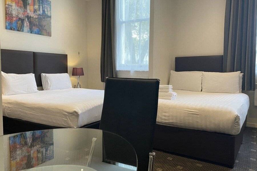 Grand Plaza Serviced Apartments hotel bedroom