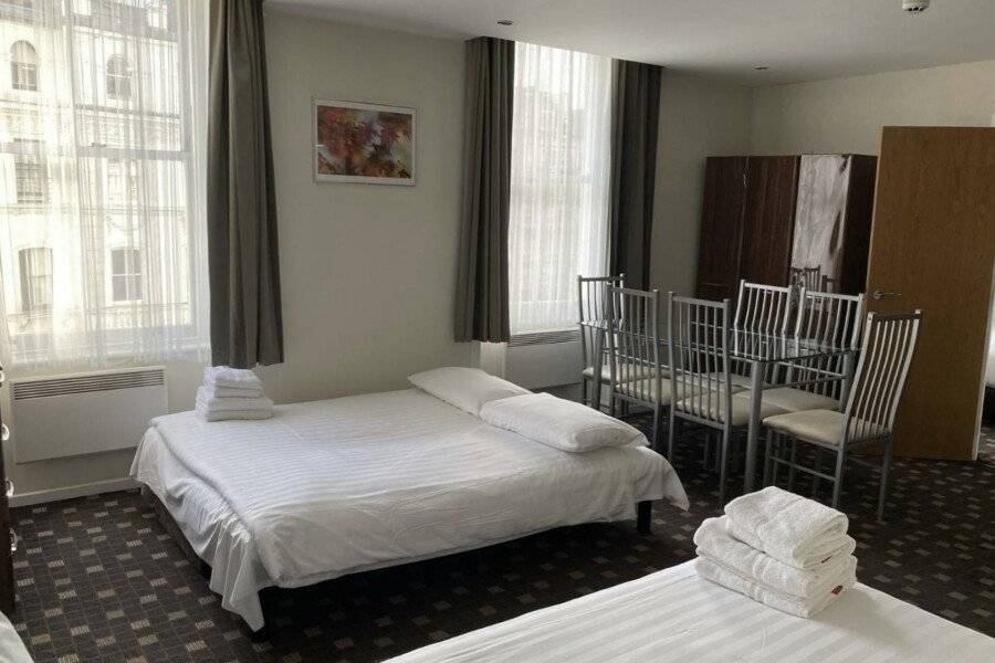 Grand Plaza Serviced Apartments hotel bedroom