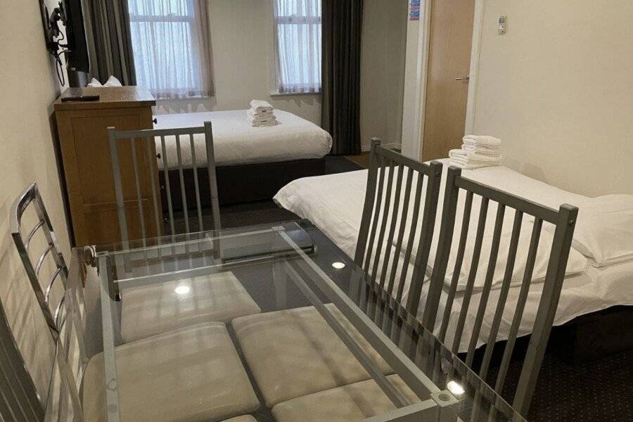 Grand Plaza Serviced Apartments hotel bedroom