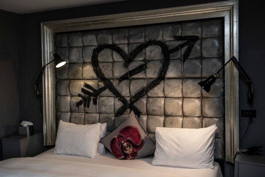 The Exhibitionist Hotel hotel bedroom