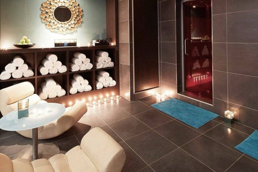 Novotel Tower Bridge spa