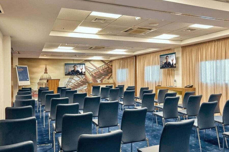 Holiday Inn Express Stratford, an IHG Hotel conference room,meeting room