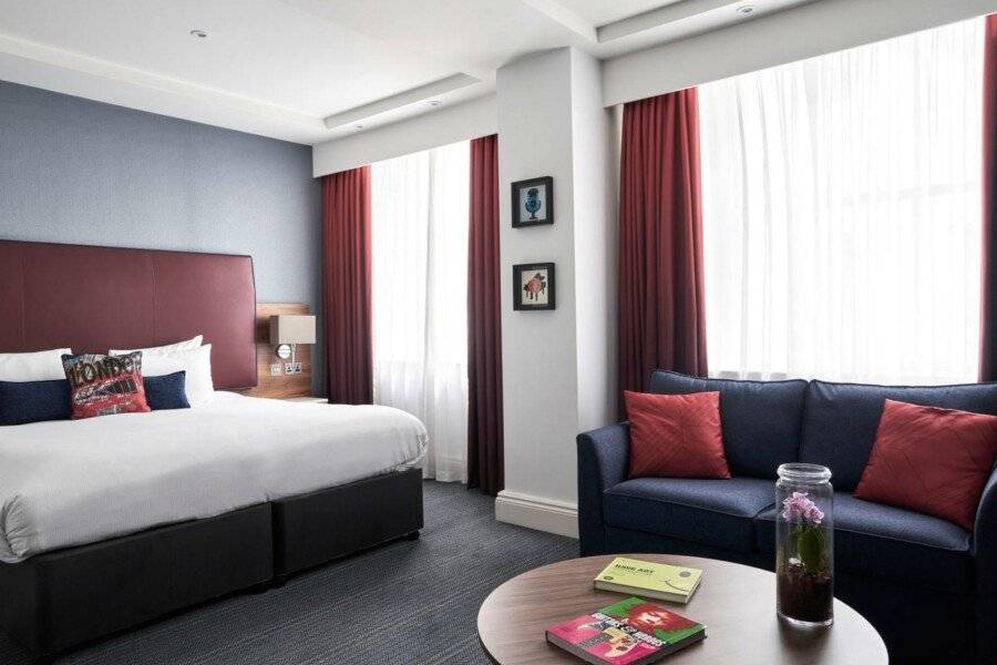 The Cumberland, London hotel bedroom