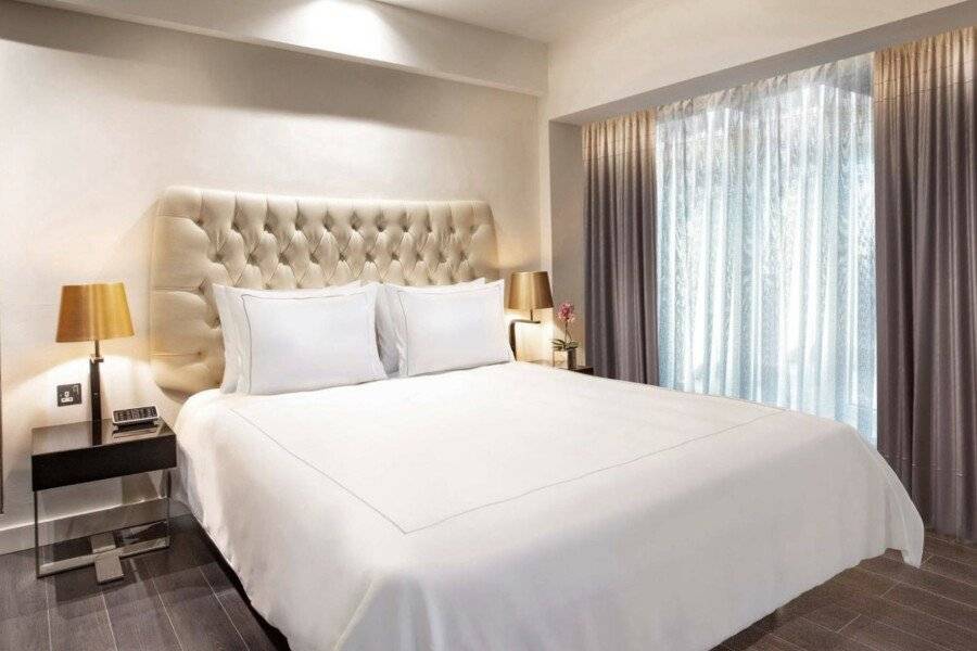 Park Plaza Riverbank hotel bedroom