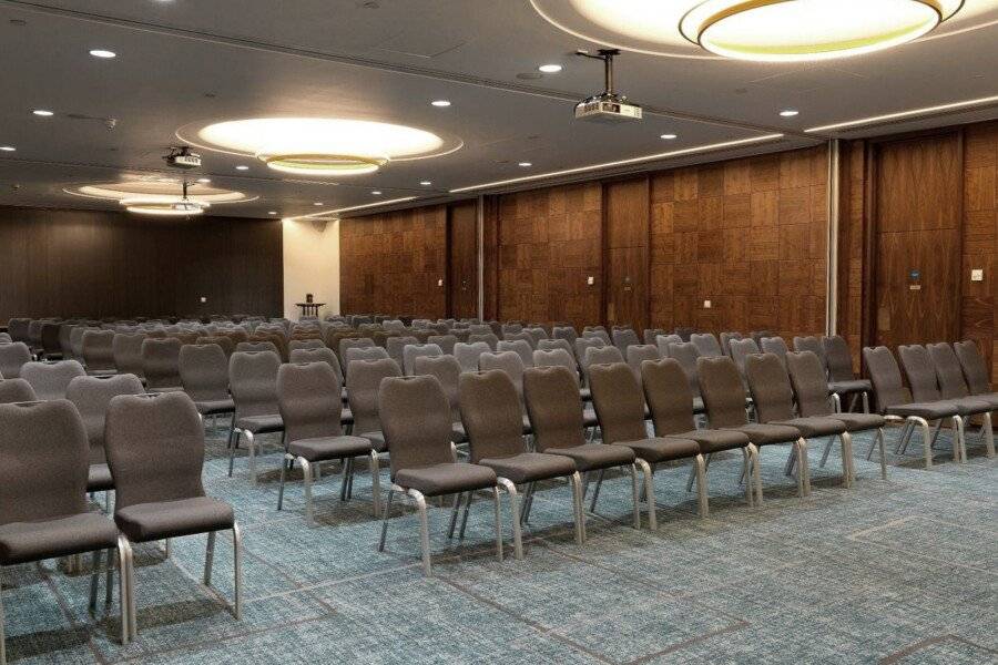 Crowne Plaza Kings Cross, an IHG Hotel conference room,meeting room