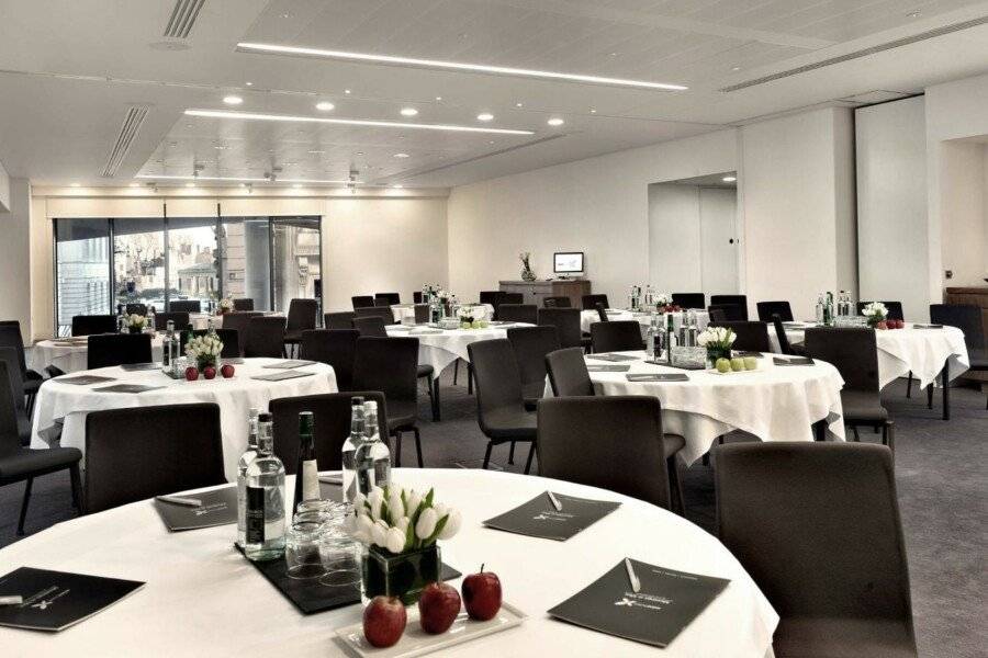 DoubleTree by Hilton Hotel - Tower of London conference room,meeting room