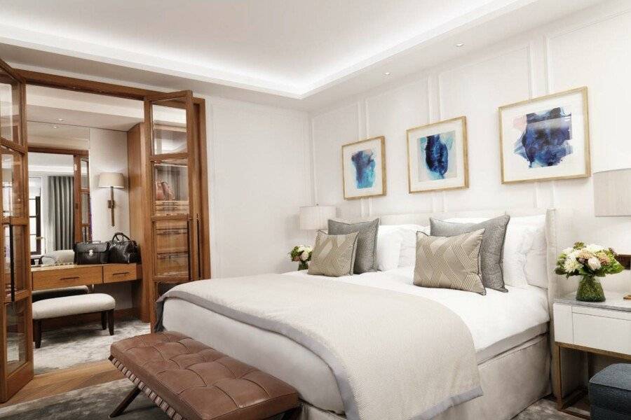 Corinthia London hotel bedroom