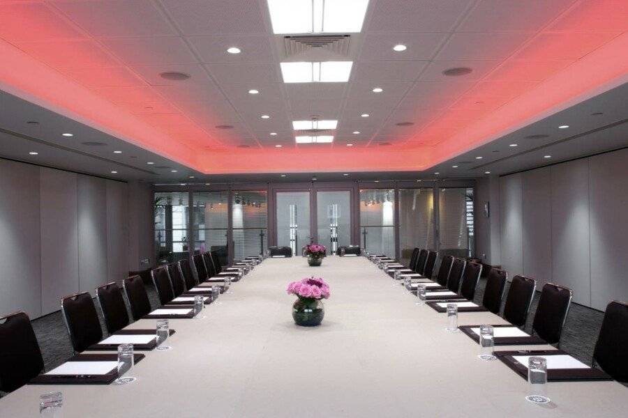 Leonardo Royal Tower Bridge conference room,meeting room