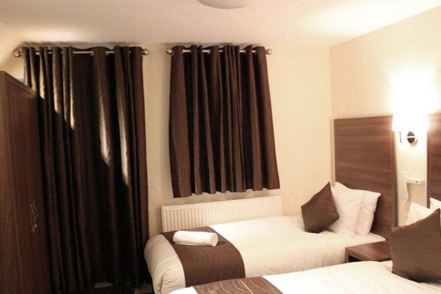 Prince Regent Hotel Excel London hotel bedroom