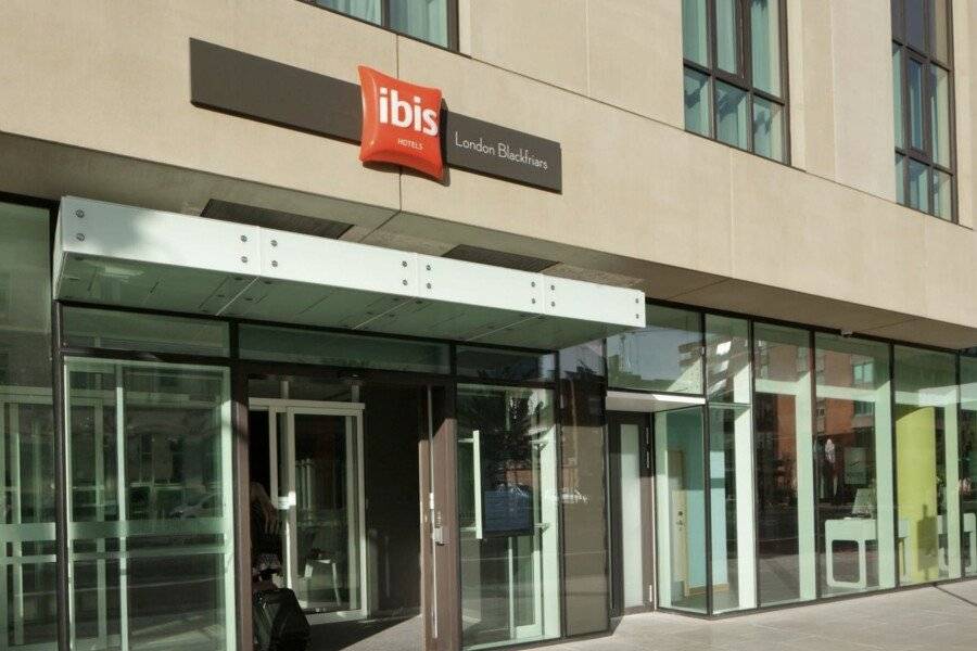 ibis London Blackfriars facade