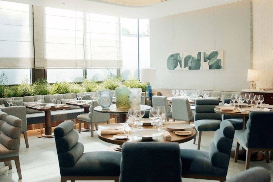 Four Seasons Hotel London at Park Lane restaurant