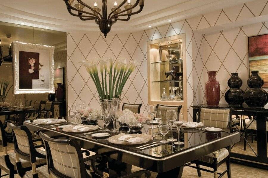 Four Seasons Hotel London at Park Lane restaurant