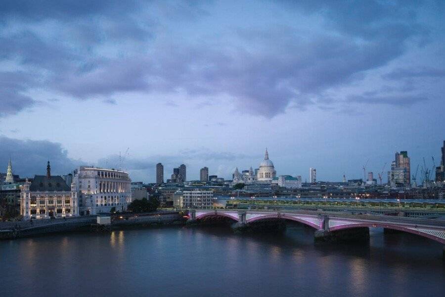 Sea Containers 