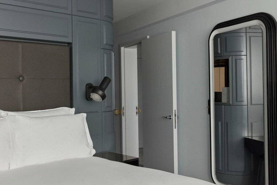 Sea Containers hotel bedroom