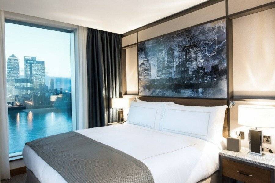 InterContinental - The O2 hotel bedroom,ocean view