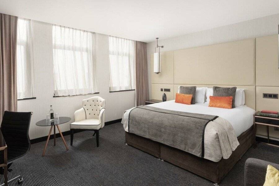 Montcalm Royal London House City hotel bedroom