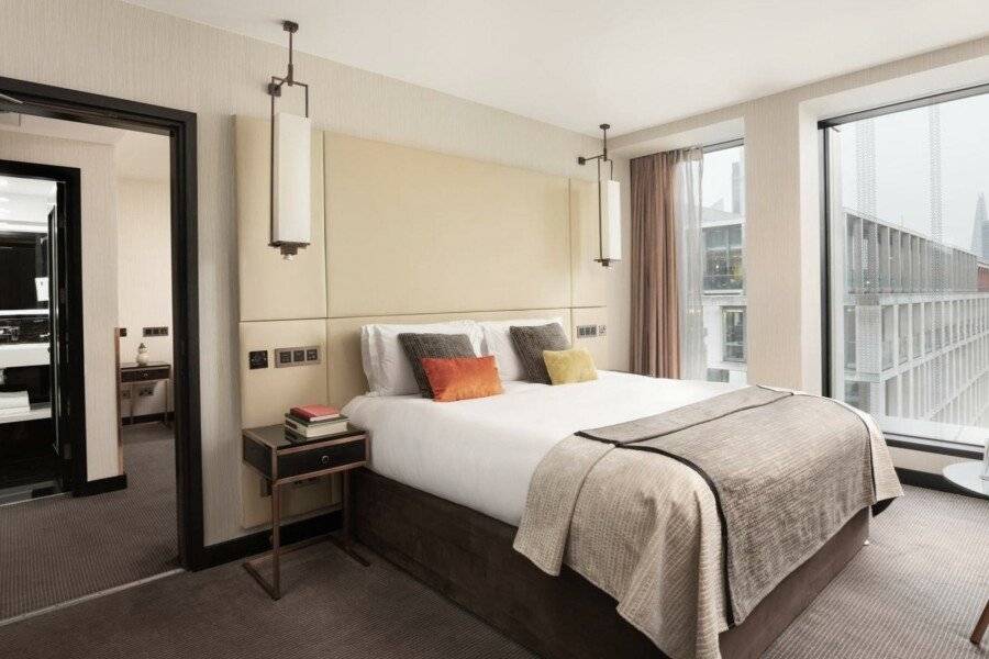 Montcalm Royal London House City hotel bedroom