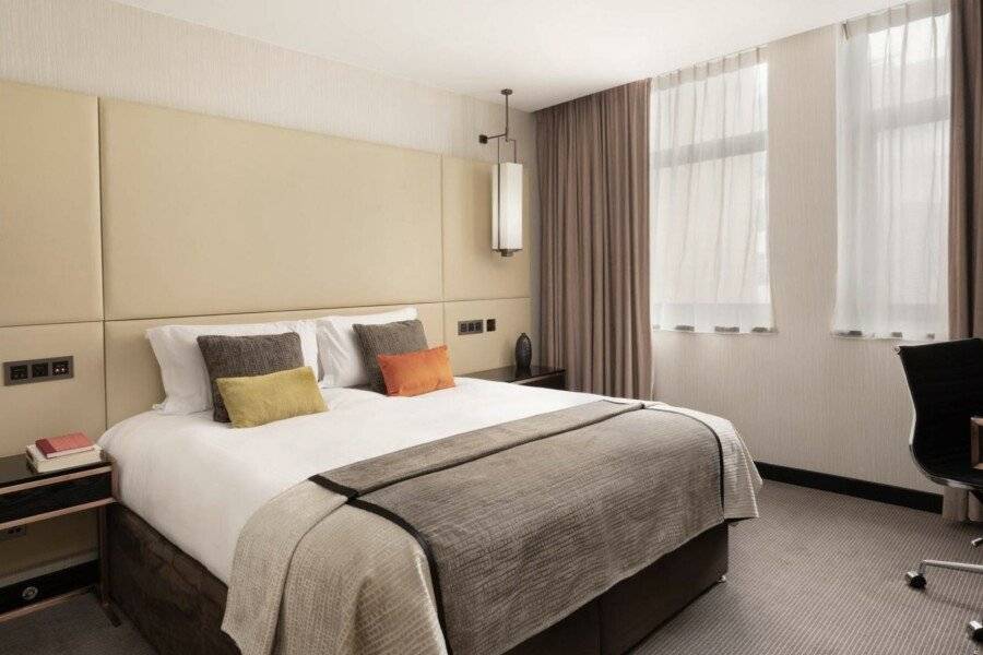 Montcalm Royal London House City hotel bedroom