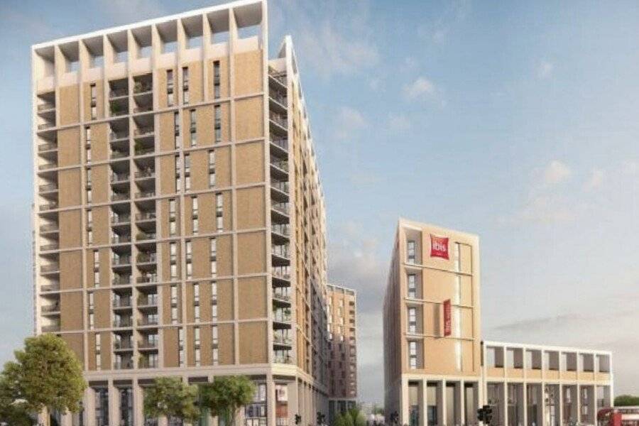 ibis London Canning Town facade