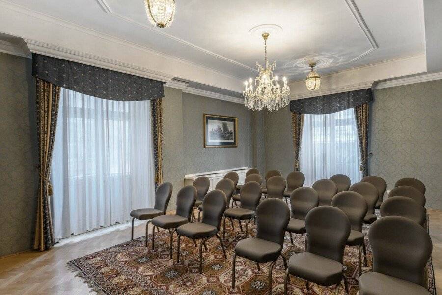 Danubius Hotel Astoria City Center meeting room