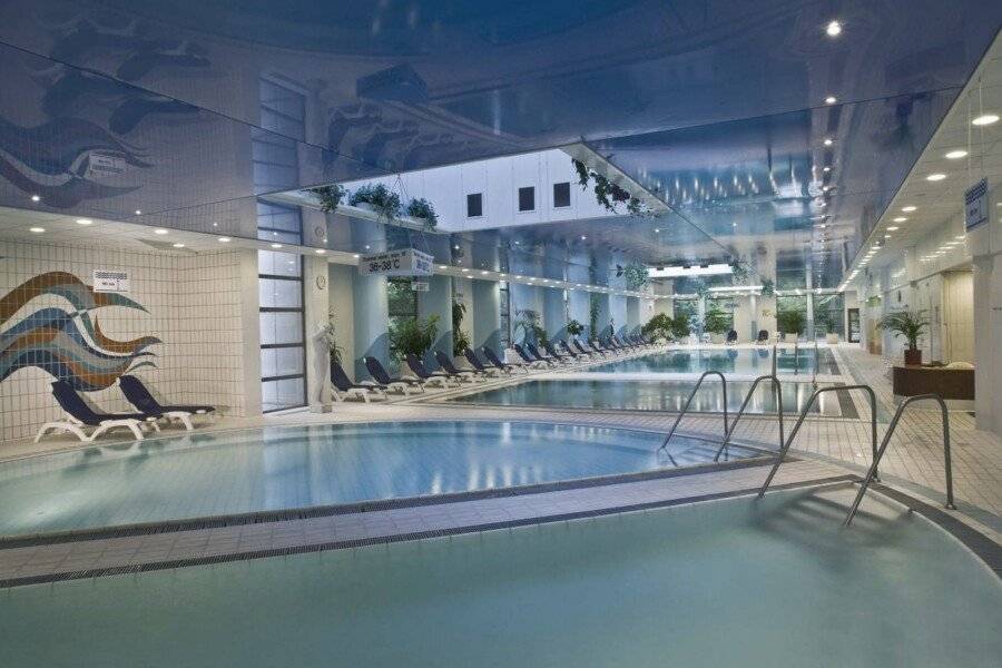 Danubius Hotel Helia indoor pool,spa