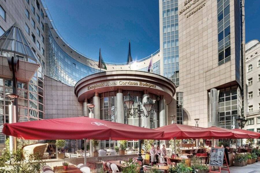 Kempinski Hotel Corvinus Budapest facade, restaurant