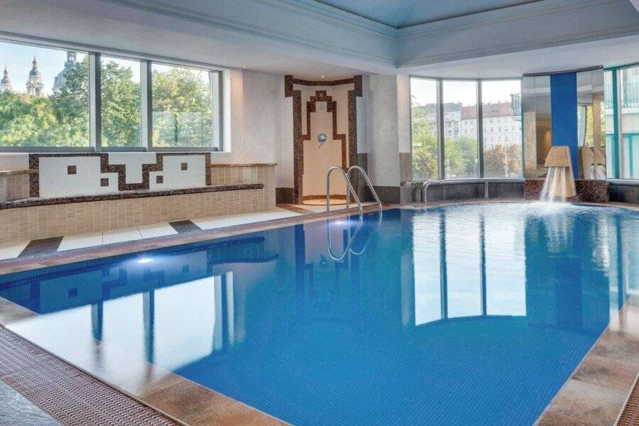 Kempinski Hotel Corvinus Budapest indoor pool,spa