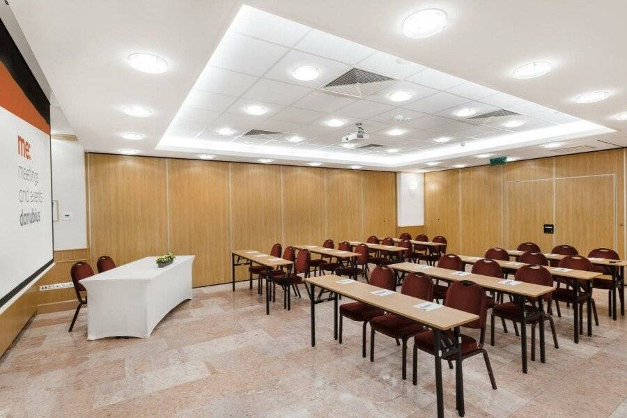 Danubius Hotel Arena conference room,meeting room