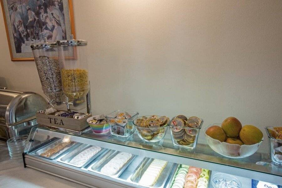 HELIOS Hotel Apartments breakfast