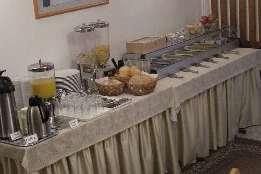 HELIOS Hotel Apartments breakfast