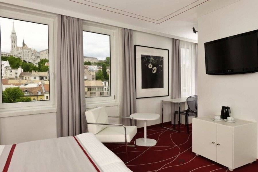 Park Plaza Budapest hotel bedroom,ocean view