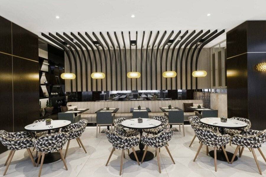 Radisson Blu Béke Hotel, Budapest restaurant