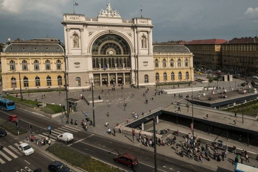 Baross City Hotel - Budapest 