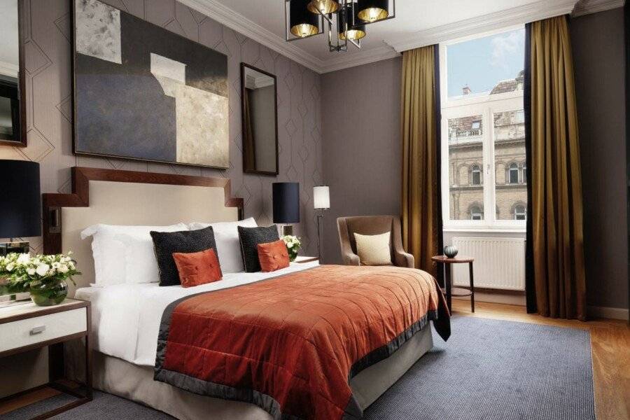 Corinthia Budapest hotel bedroom