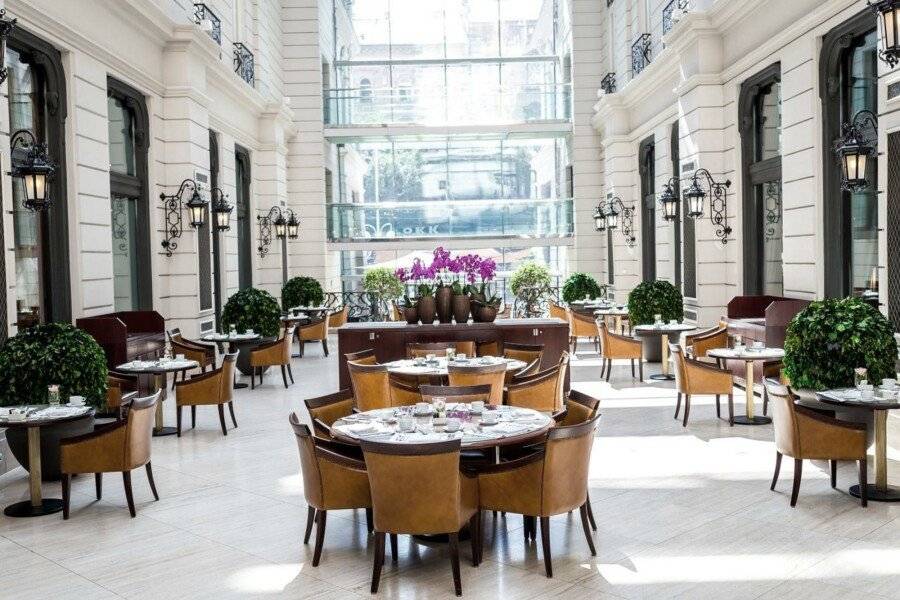 Corinthia Budapest restaurant