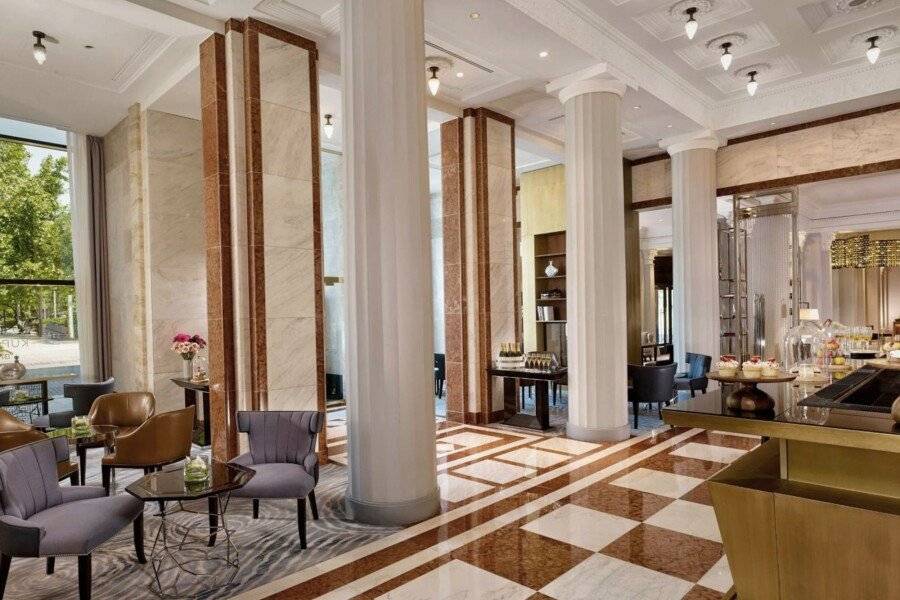 The Ritz-Carlton, Budapest lobby